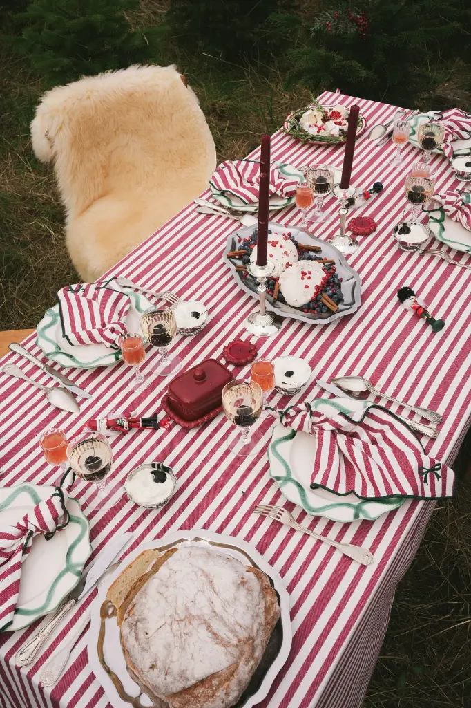 Tafelkleed Noëline Burgundy (170 x 250 cm) - Maison Dinette