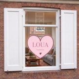 Geboorte raamsticker met naam Pink Heart, hartvormige roze sticker met tekst is geboren, gepersonaliseerd