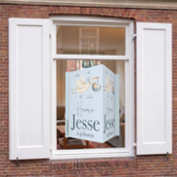 Geboortebord met naam Ooievaar blauw, dubbelzijdig geboorte raambord met ooievaar en baby, gepersonaliseerd