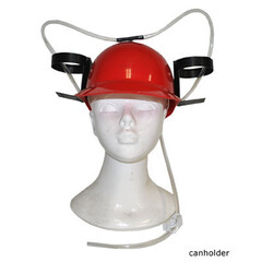 Helm met blikjeshouder
