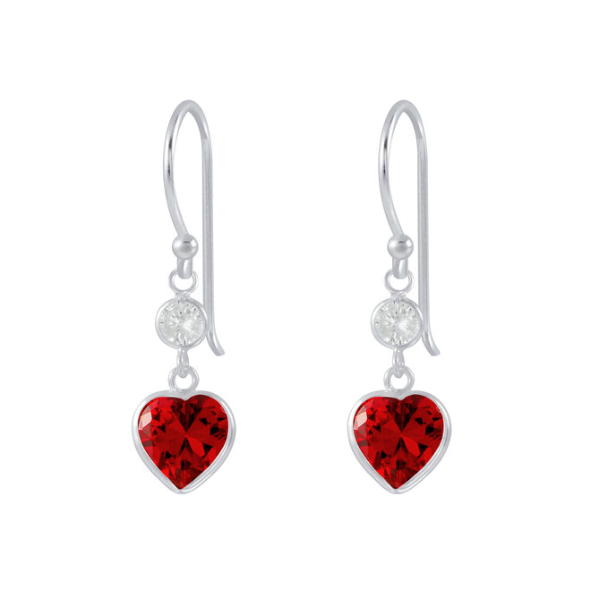 Zilveren oorbellen: hangers met kristal en rood hartje