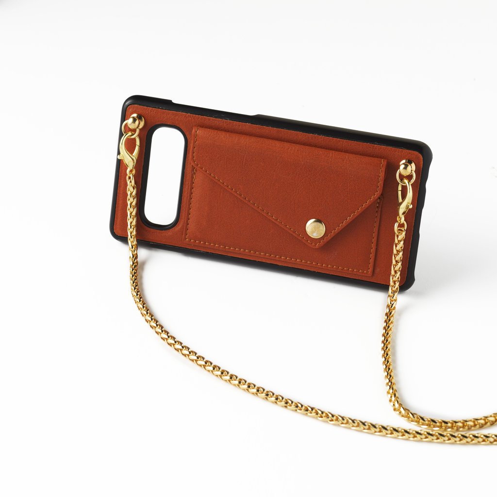 Brown phoneclutch with leather band and necklace