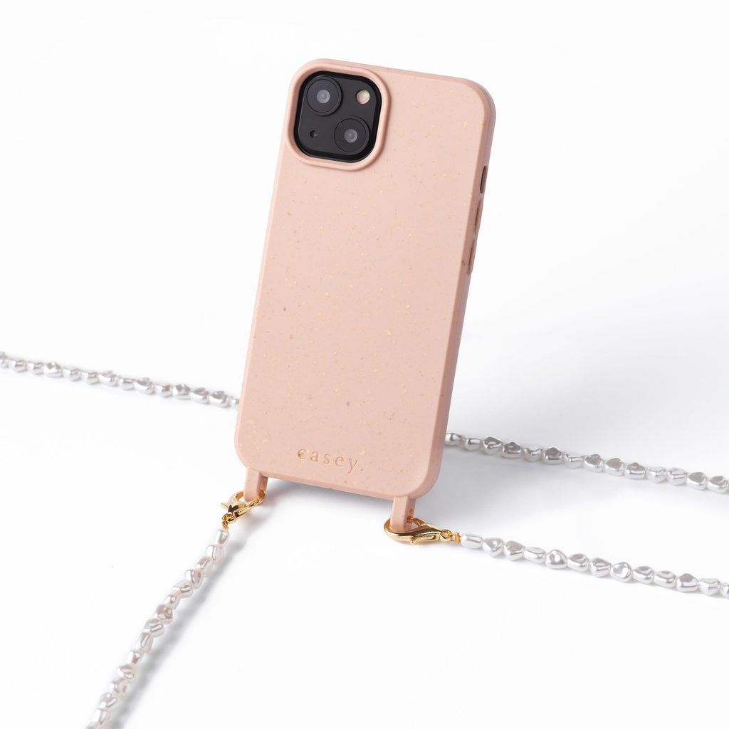 Sustainable nude case with built-in rings and pearl drop chain