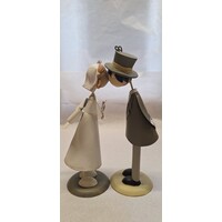 Knutschis mit grauem Frack Herz