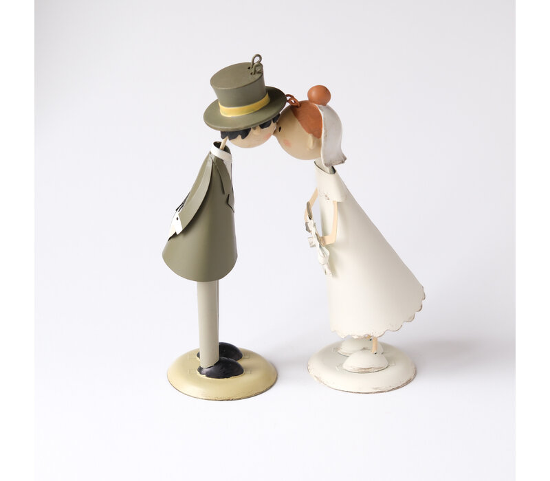 Knutschis mit grauem Frack Herz