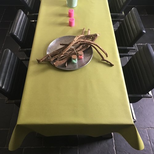 Nappe enduite - verte, 180 cm de large