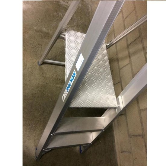 Solide Solide painting ladder 3  tread