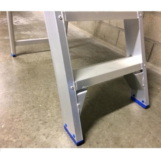 Solide Solide painting ladder 3  tread