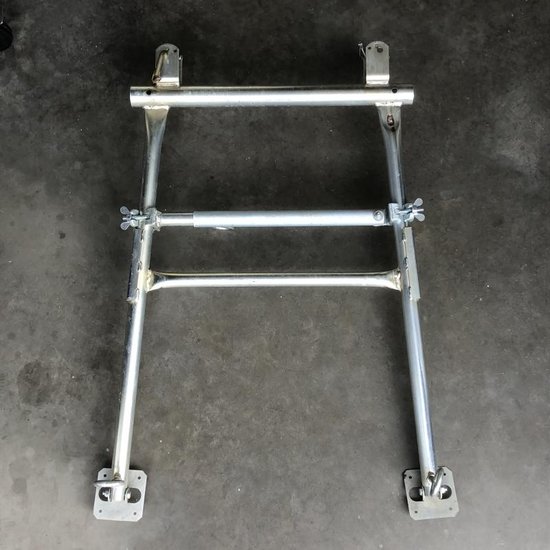 Tubesca - Comabi Comabi Apache ladder lift high head support