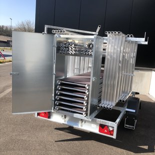 Mobile scaffold 135 x 250 x 12 m + lockable trailer