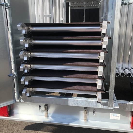 Euroscaffold EuroScaffold PRO rolsteiger 135x250x12 m + afsluitbare aanhanger