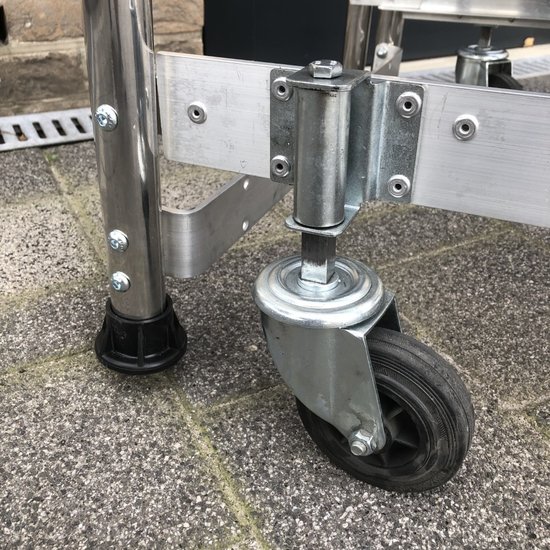 Tubesca - Comabi Sprung brake wheels 4 pieces