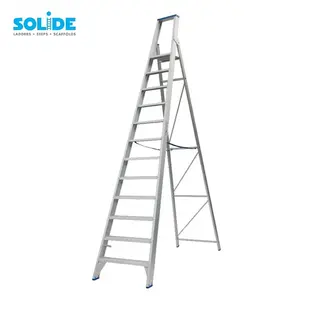 Solide step ladder 12 tread PT12