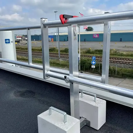 Roof Safety Systems RSS système anti-chute toit plat Compact 40 mètres