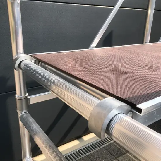 ASC ASC échafaudage pliant 90x190 hauteur travail 4,7 m + 2 stabilisateurs