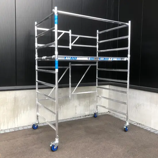 ASC Echafaudage pliant large ASC 135x190 hauteur travail 4 m