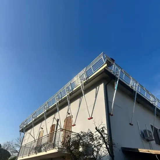 Euroscaffold SGS Edge fall protection sloping roof 18 meters