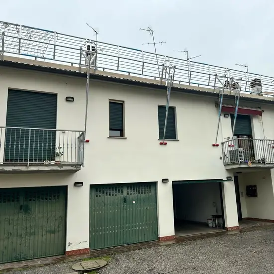 Euroscaffold SGS Edge fall protection sloping roof 18 meters