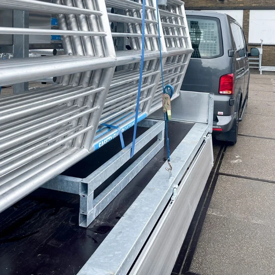 Euroscaffold SGS Edge protection antichute toit incliné cadre de transport & stockage
