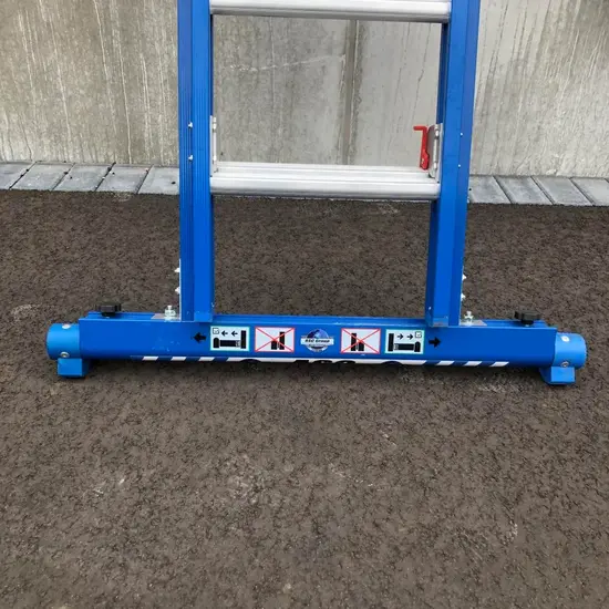 ASC ASC XD combination ladder with stabiliser 2x8 rungs