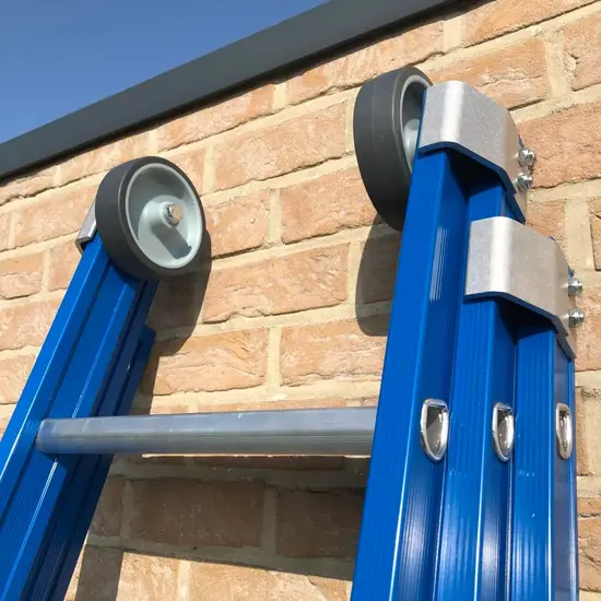 ASC ASC XD extension ladder with stabiliser 3x14 rungs