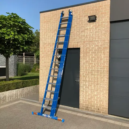 ASC ASC XD extension ladder with stabiliser 3x14 rungs