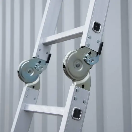 Jumbo Echelle pliante avec 2 stabilisateurs