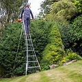 Henchman Henchman tripod ladder 300 cm with platform and 3 adjustable legs