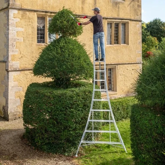 Henchman Henchman tripodladder 360 cm met platform en 3 verstelbare benen