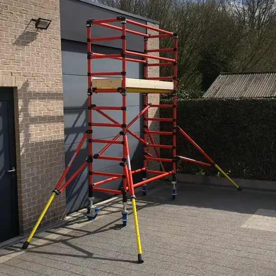 Genex Scaffolds Genex Unitec échafaudage en fibre de verre 75x200 hauteur travail 4 m