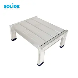 Solide vaste montagetrap 45° - 1 trede MT451