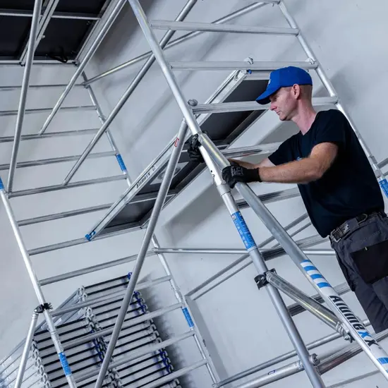 Alumexx Alumexx Light mobile scaffold 135x250 - 8.2 m working height