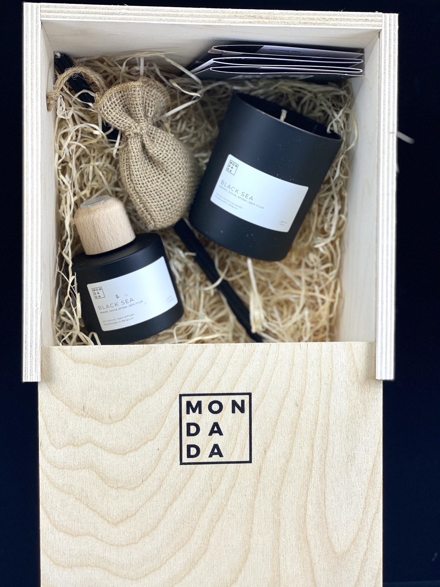 Black Candle & Diffuser giftset "Black Sea"