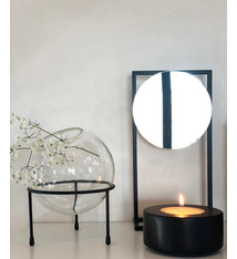 Bolvaas in zwarte houder