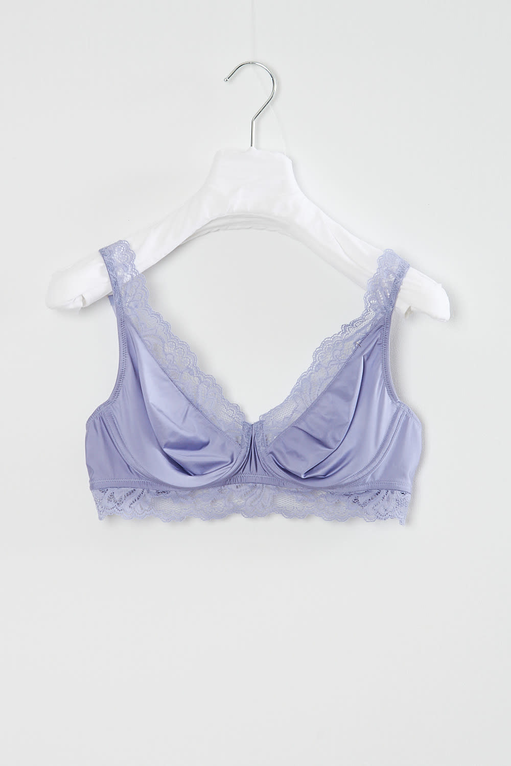 Hanro Invisible cotton thong - Wendela van Dijk