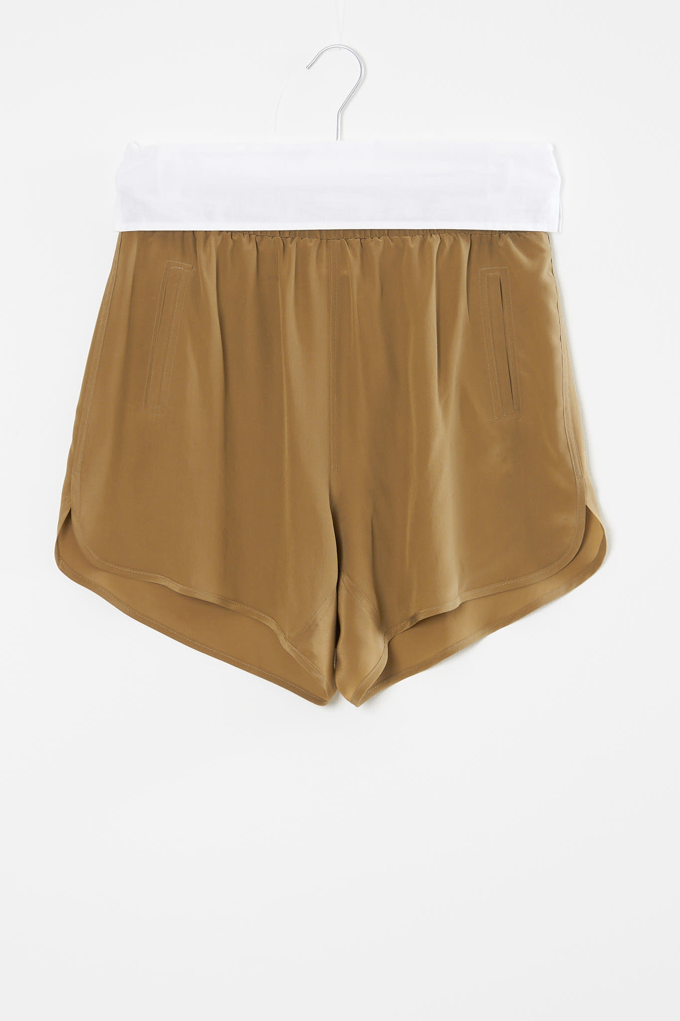 Monique van Heist - Boxer silk