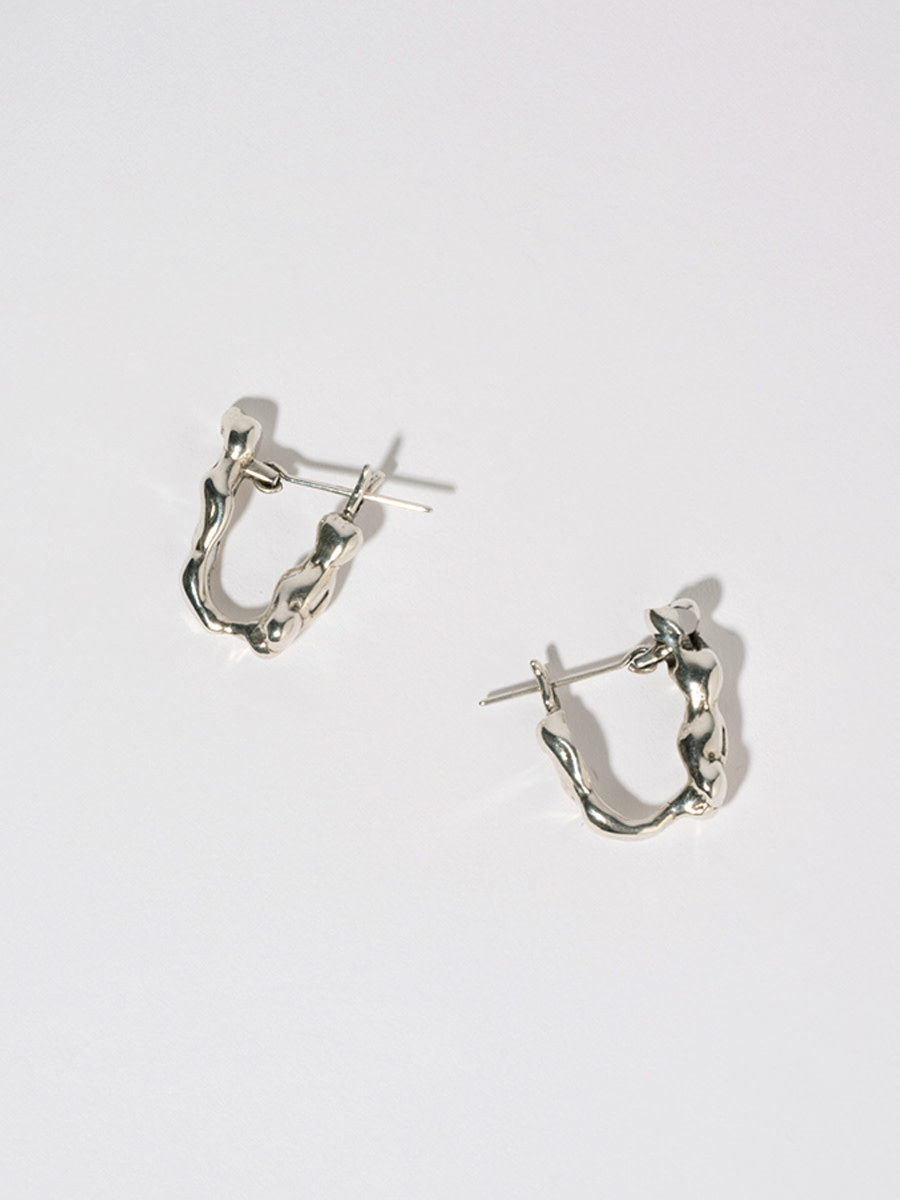  - Lava link hoops