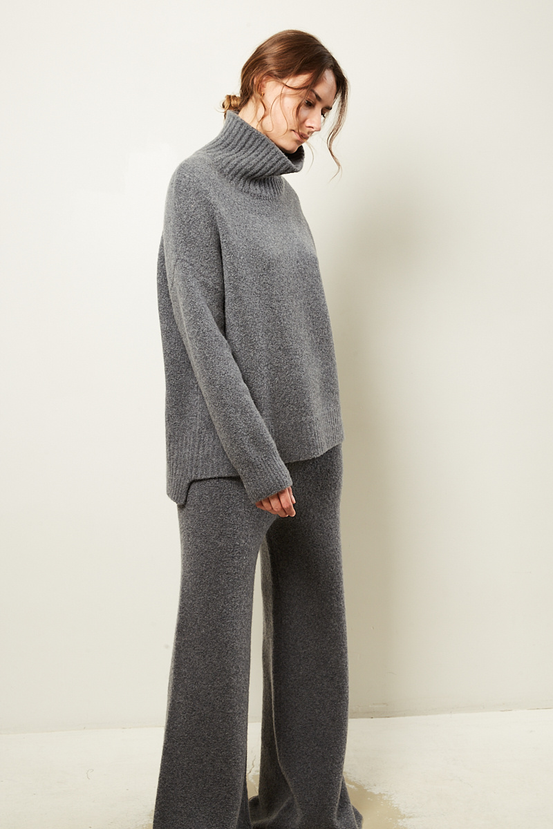 Lisa Yang - Elwinn  sweater