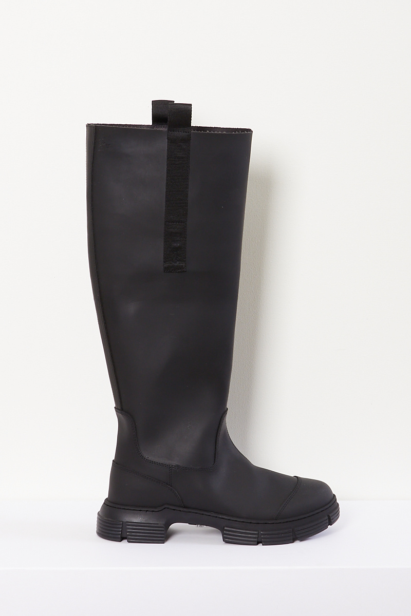 Recycled rubber boot