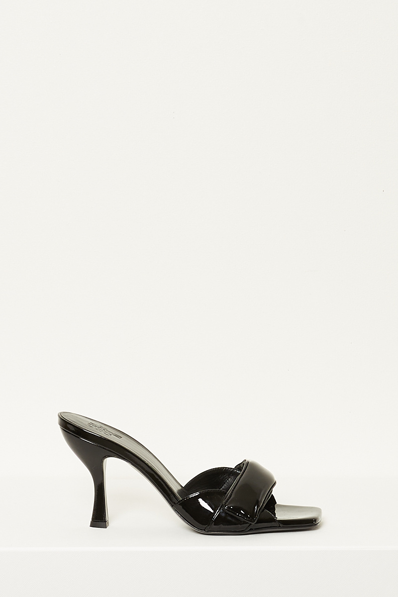 Alodie patent sandals