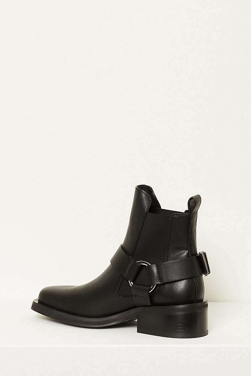  - Biker low cut chelsea boot