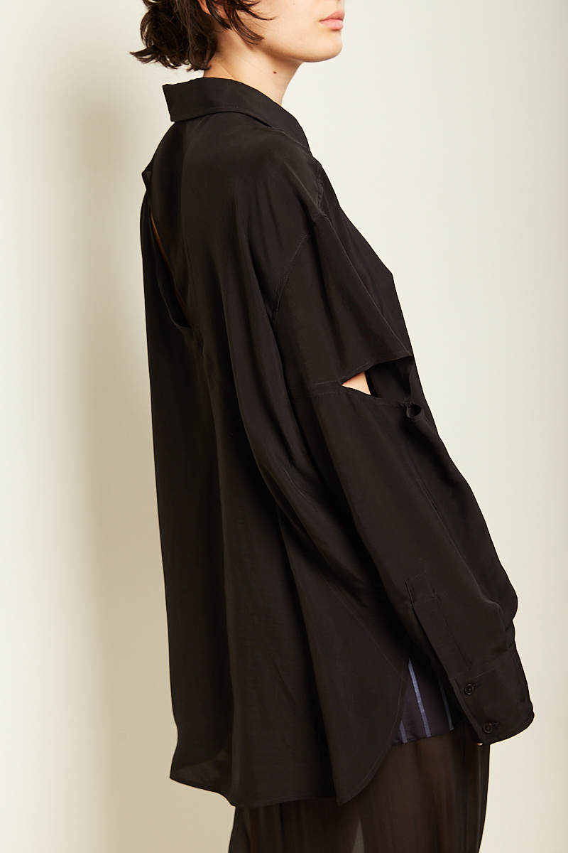  - Oversized slashed shirt
