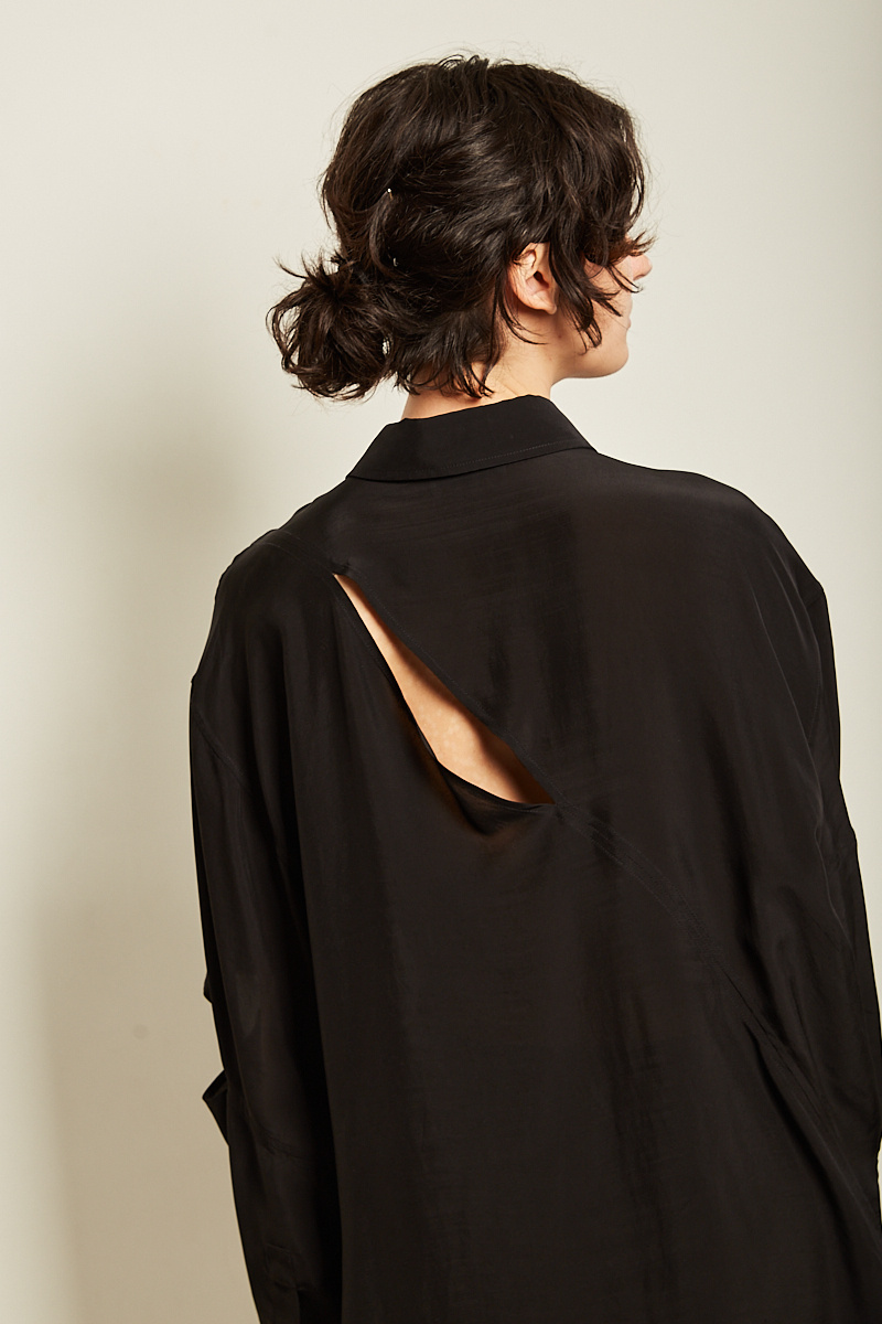  - Oversized slashed shirt
