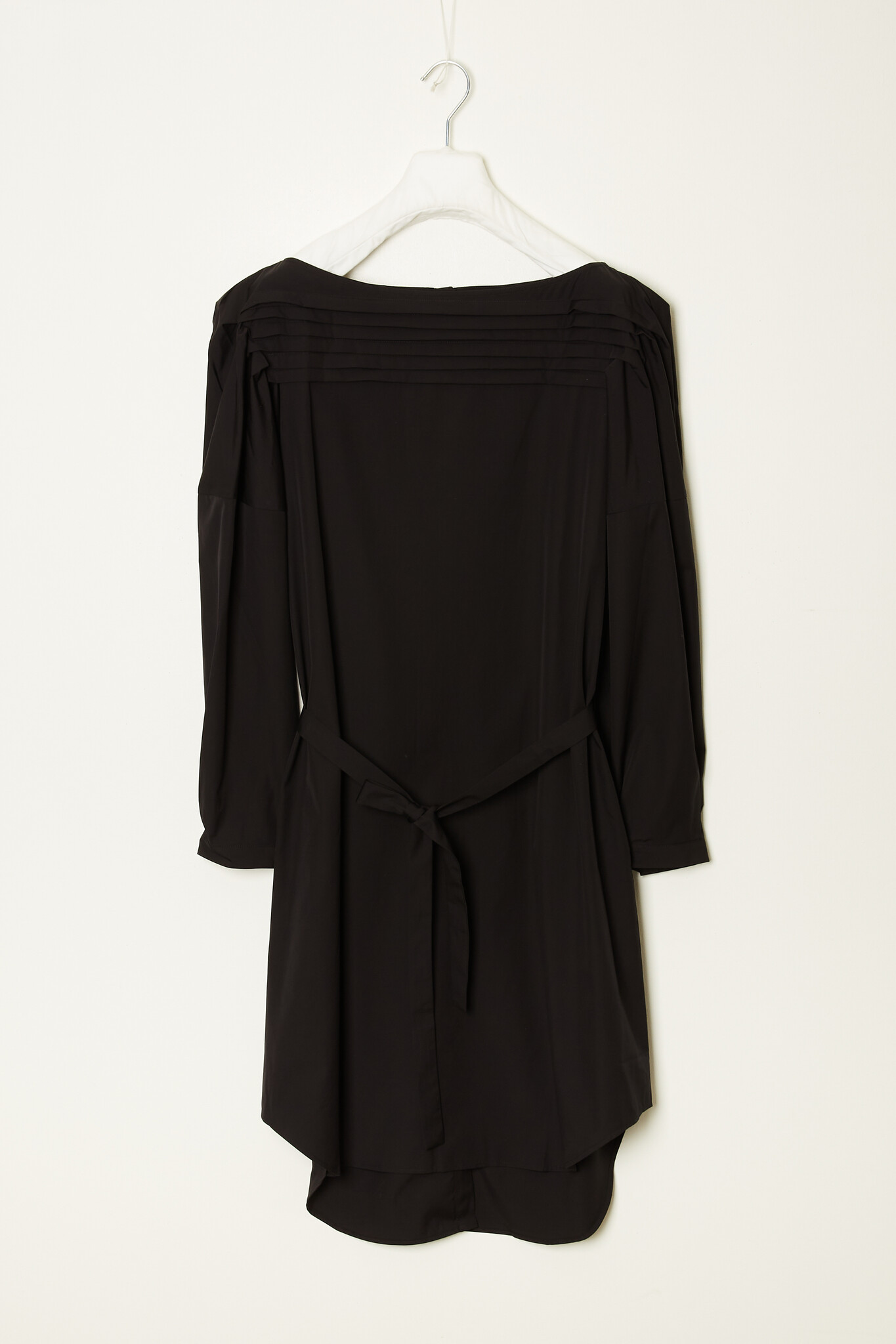 Lutz Huelle - Phantom dress