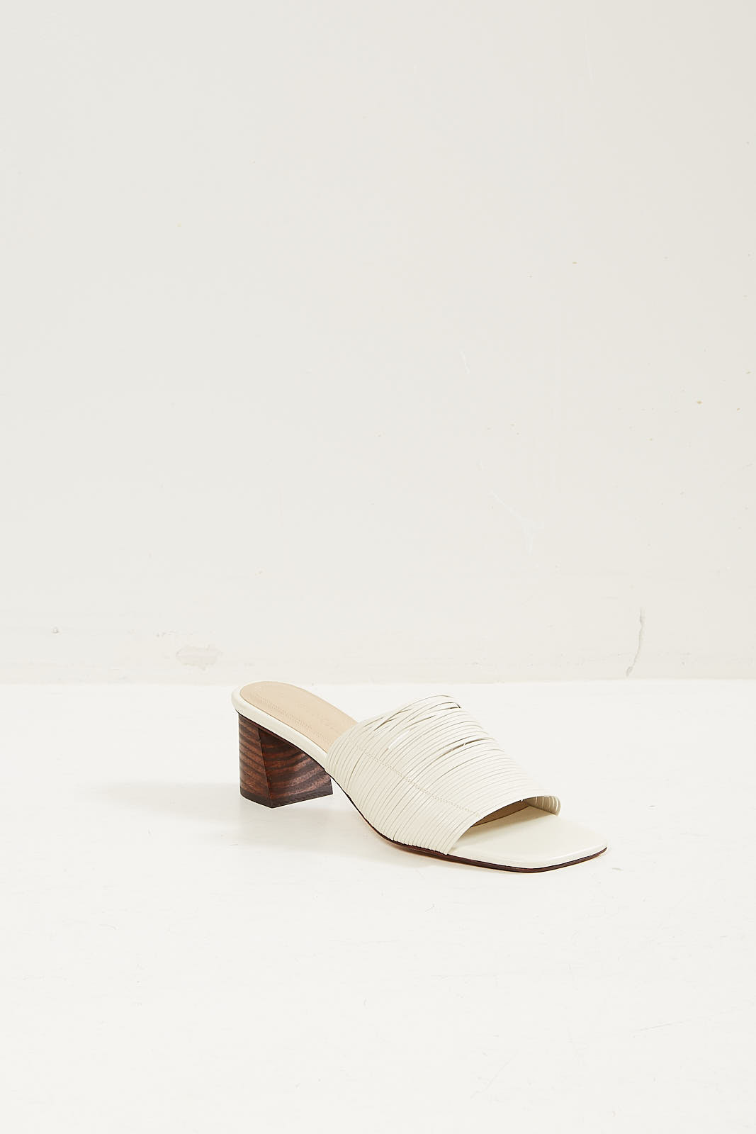  - Gisele sandal off white