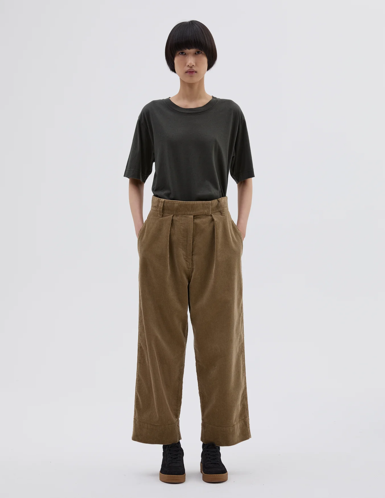 Margaret Howell - MHL pleated crop trousers