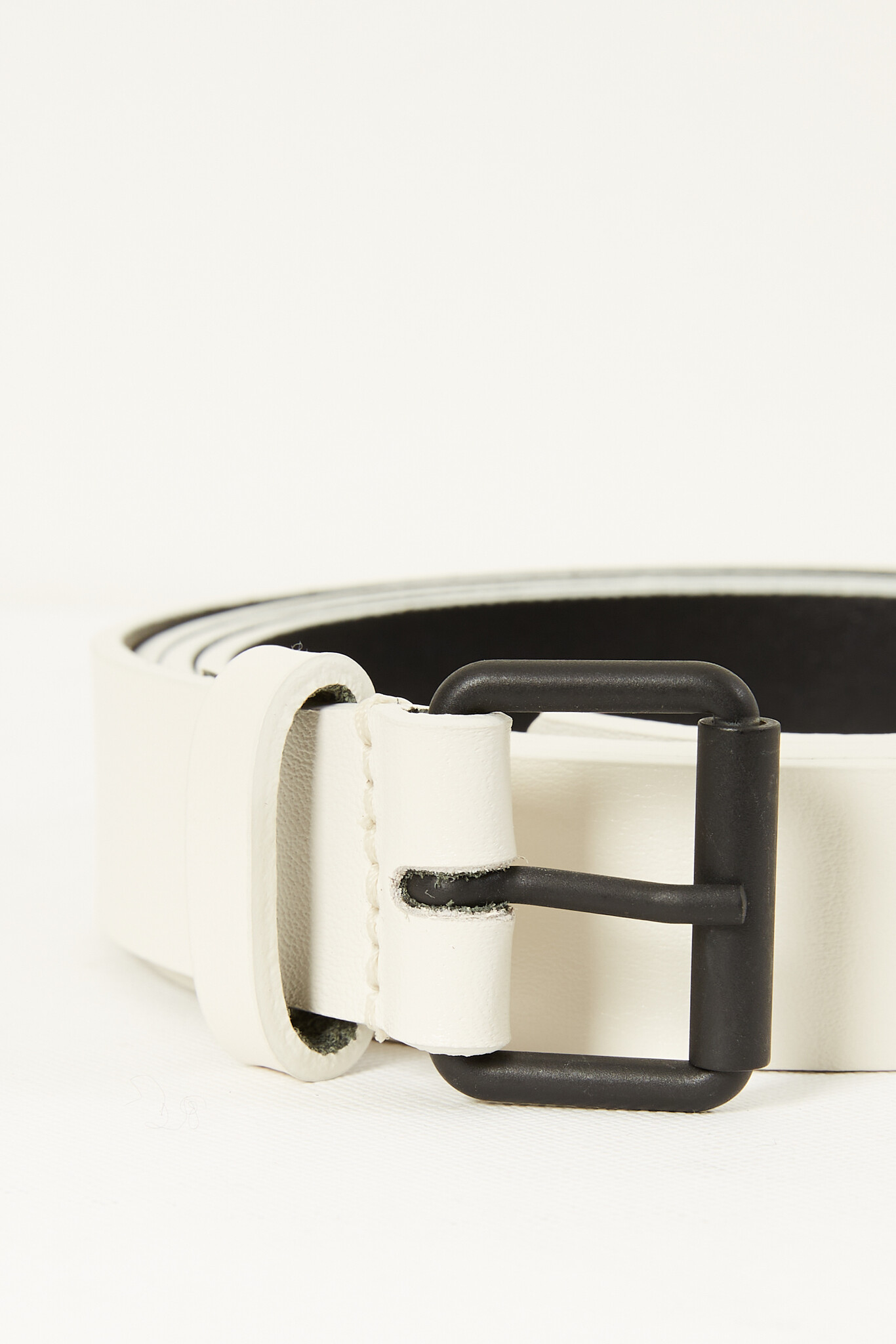 Sofie d'Hoore - VARNIA25 leather belt