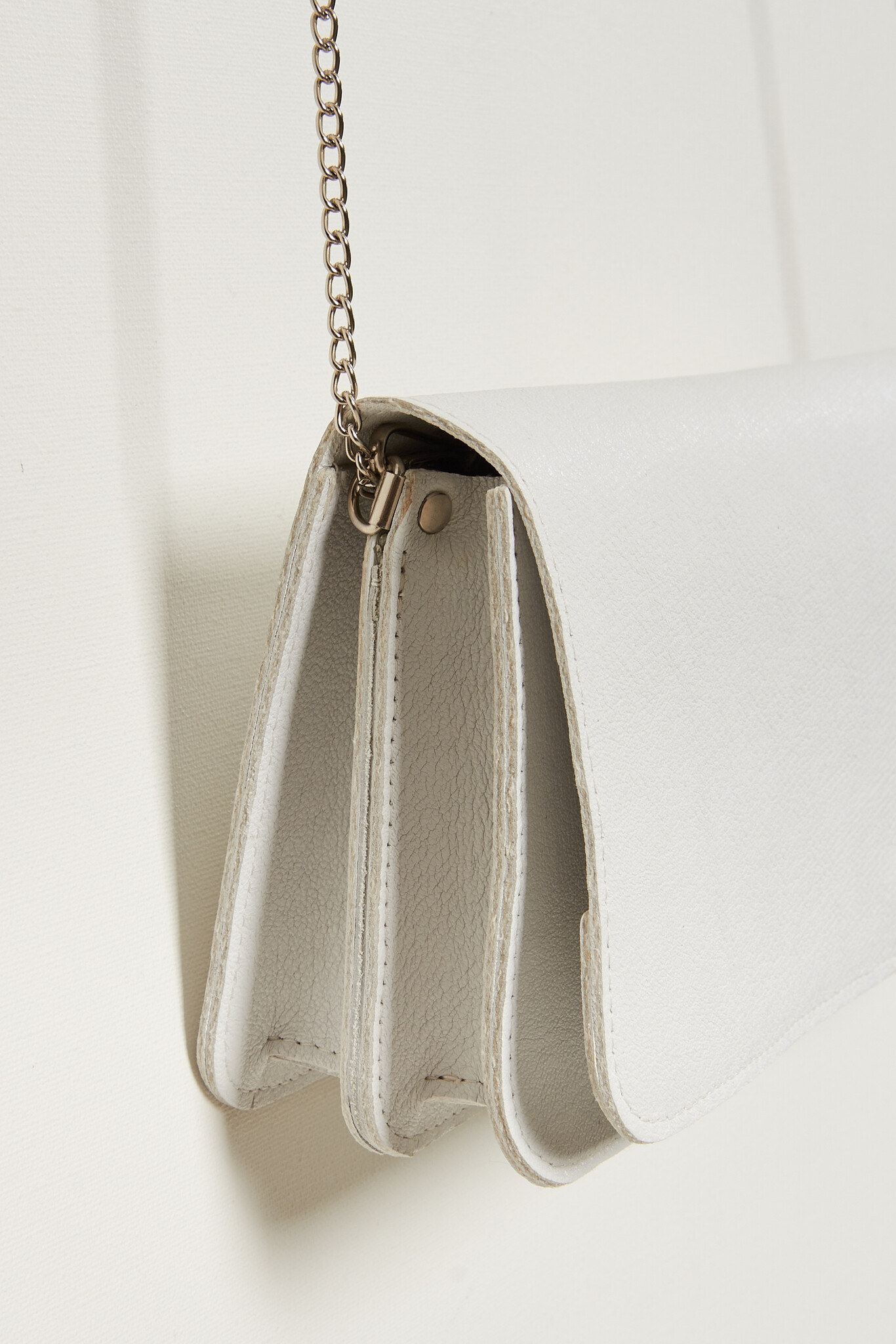  - 0021 3 pocket clutch