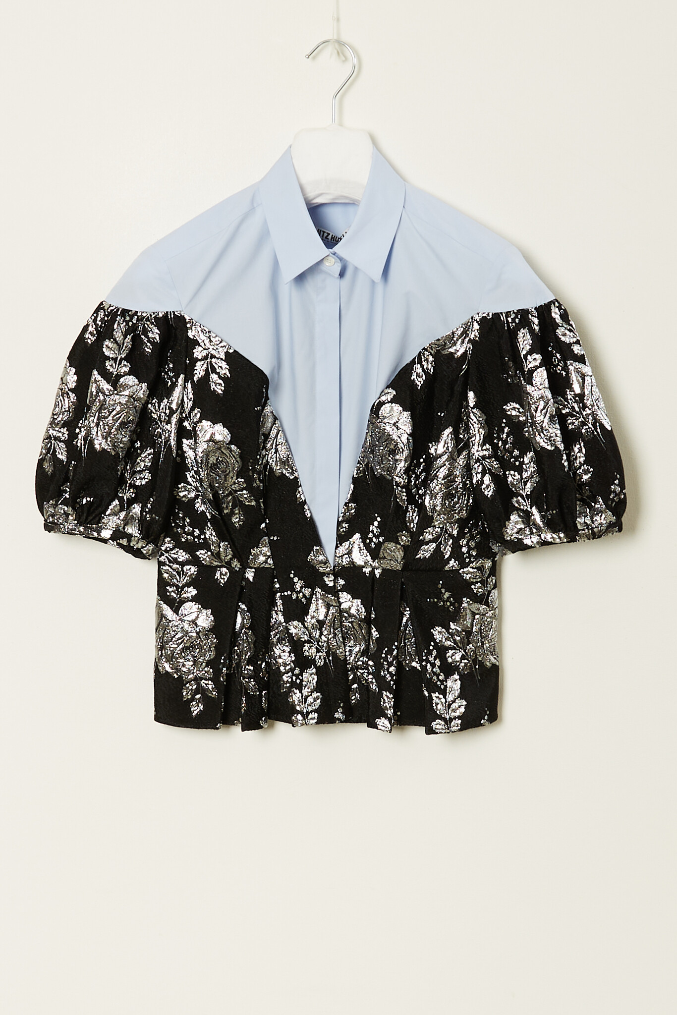 Lutz Huelle - Essence shirt