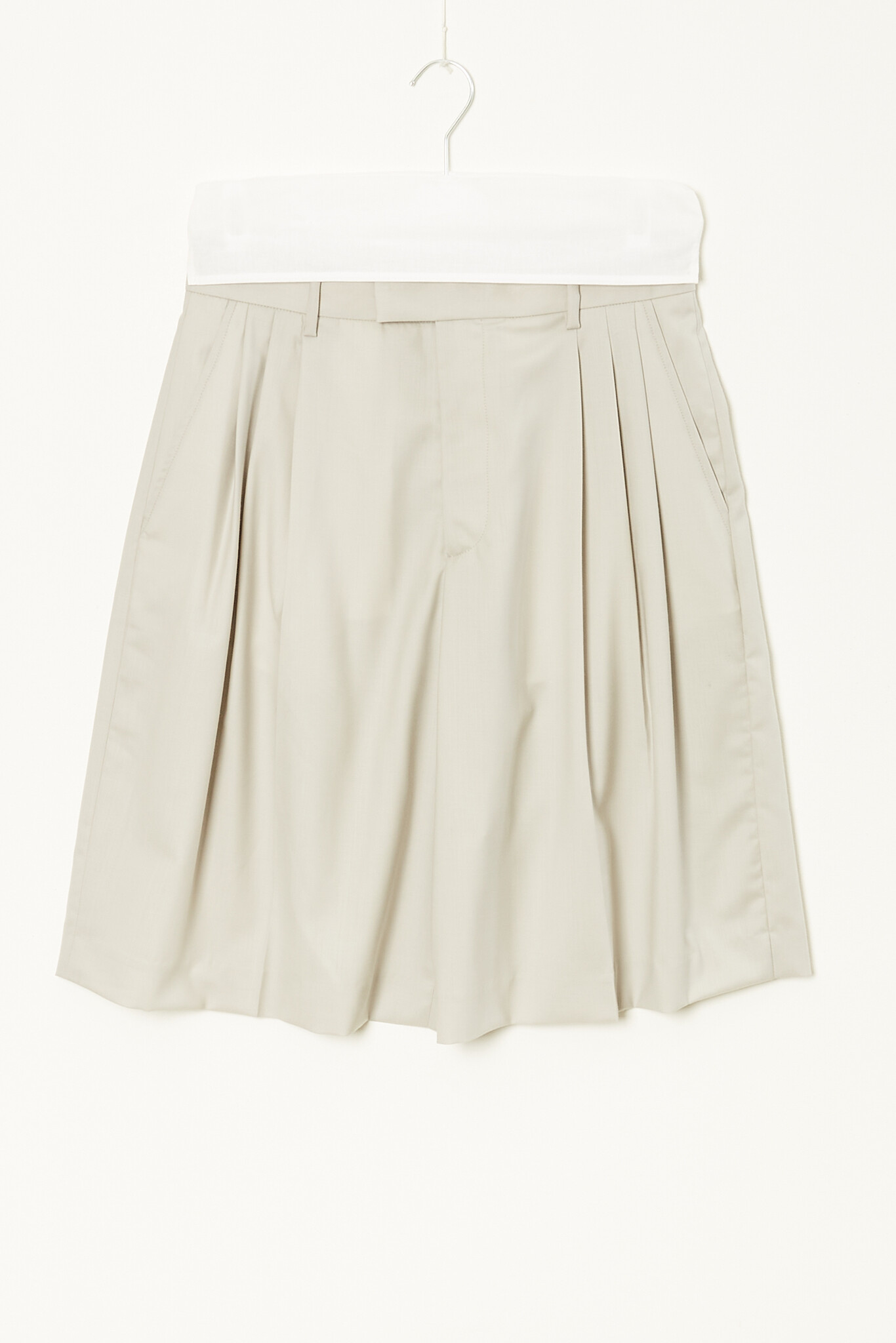 6397 3 pleat shorts